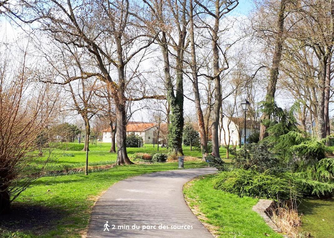 Bed & Breakfast - Entre Paris & Disneyland Leilighet Roissy-en-Brie Eksteriør bilde